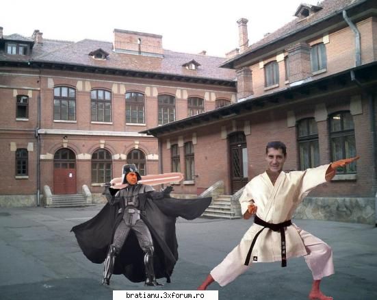 Poze cu profi - Darth-Miu il ia pe TITI-SAN prin surprindere pe - Arhiva ( Profii )