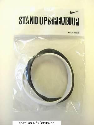Vand super-bratari NIKE STAND UP! SPEAK UP! - Vrei sa porti unul dintre cele mai "hot" - Arhiva ( Profii )