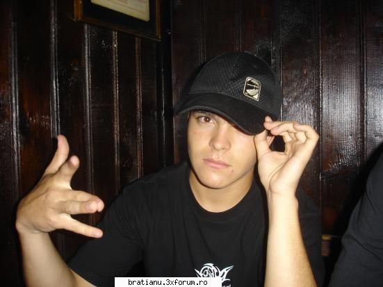 poze - Asta's yo in Guiness Pub! Cu baetii la o bere! - Altele